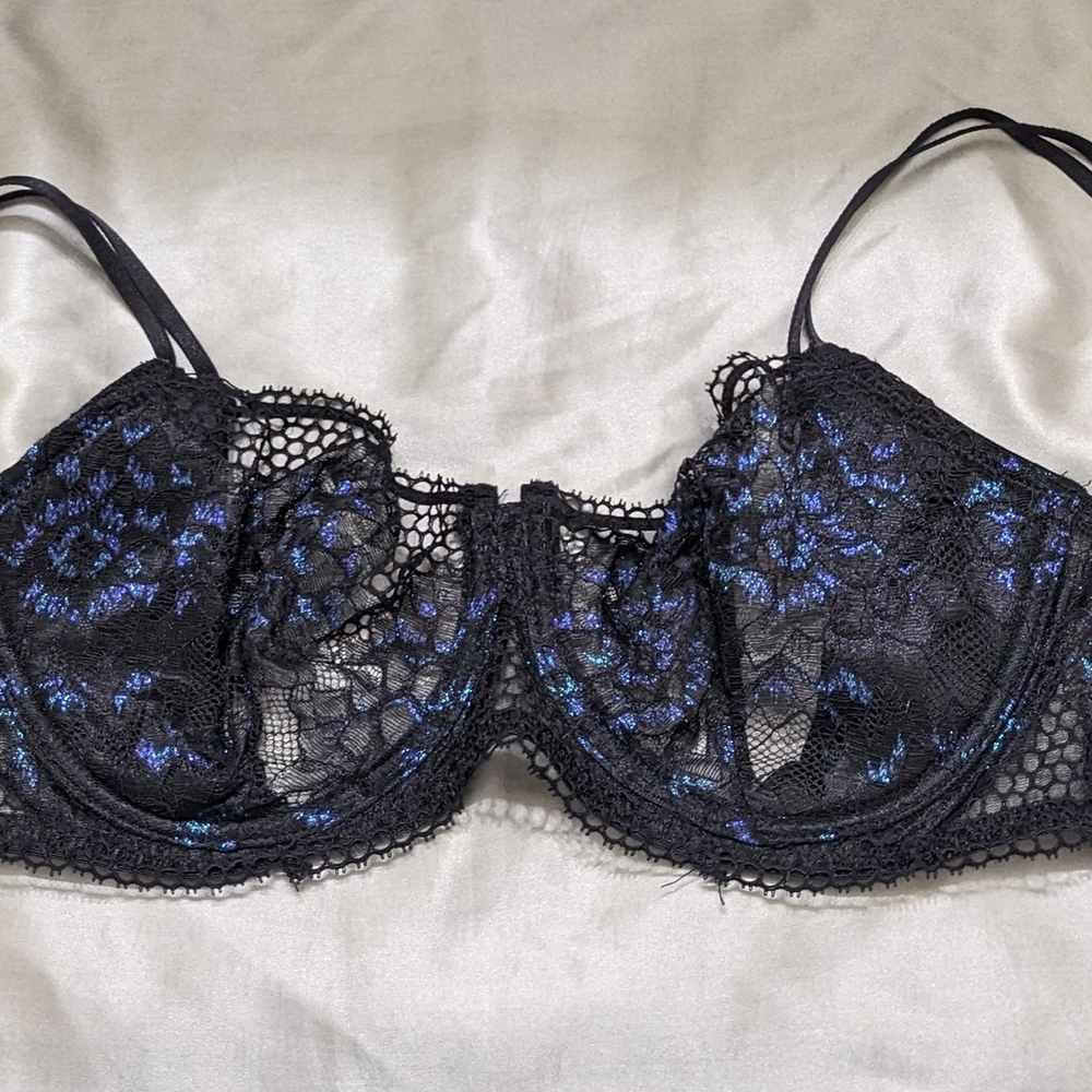 Adore Me Iridescent Lace Bra